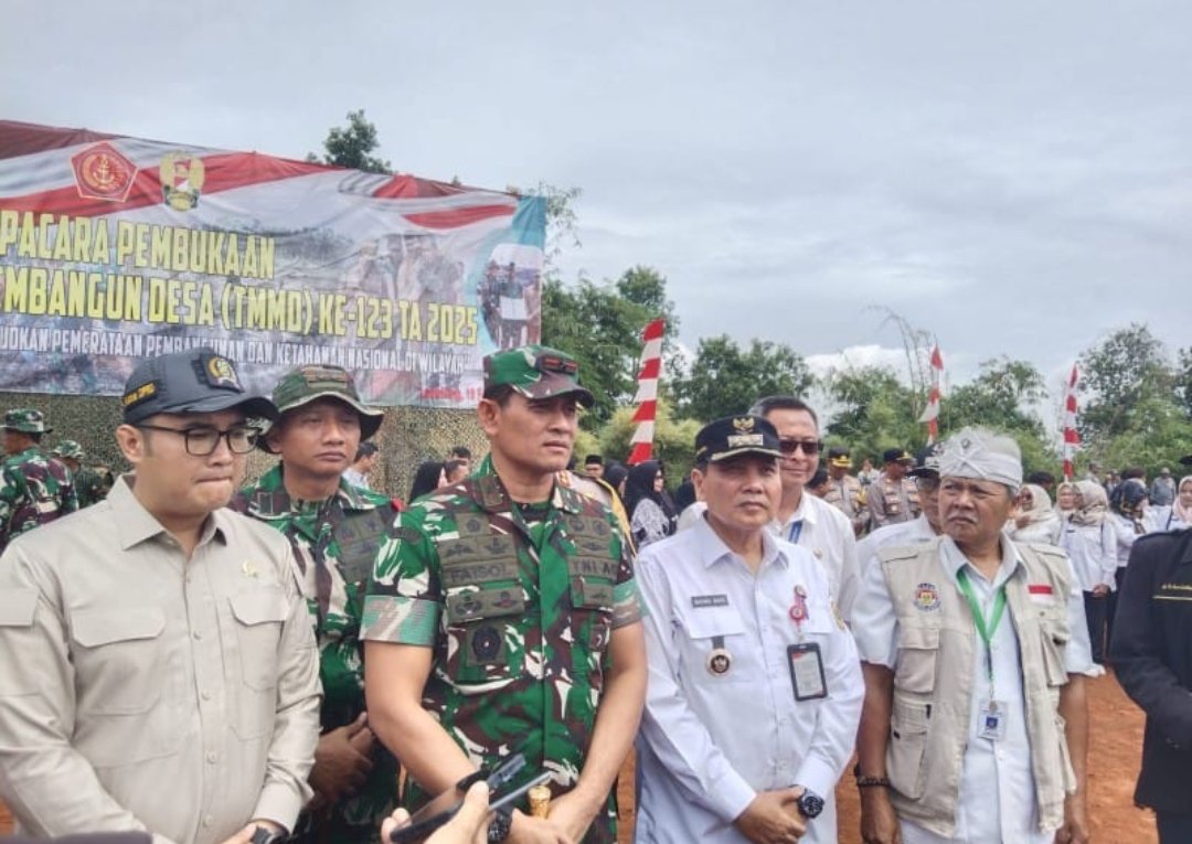 Danrem 061 Suryakencana Bersama Dandim 0621 Kabupaten Bogor Hadiri Pembukaan TMMD ke – 123