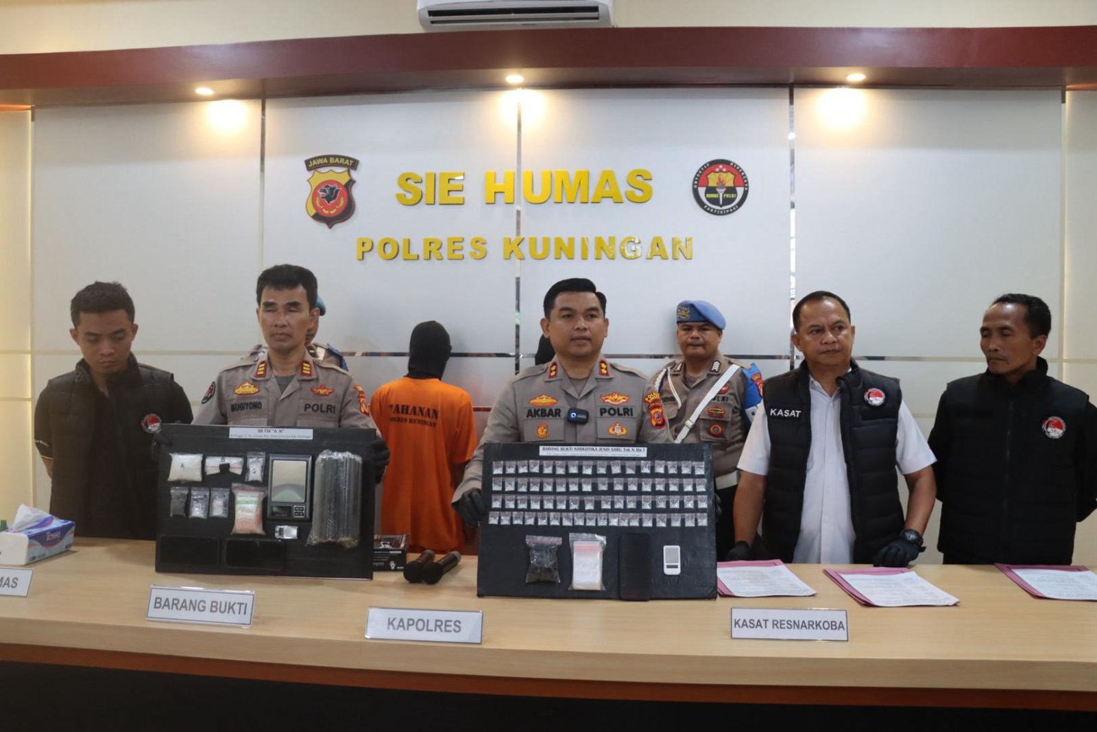 Polres Kuningan Ungkap Dua Kasus Besar Sabu, Total 181 Gram Diamankan