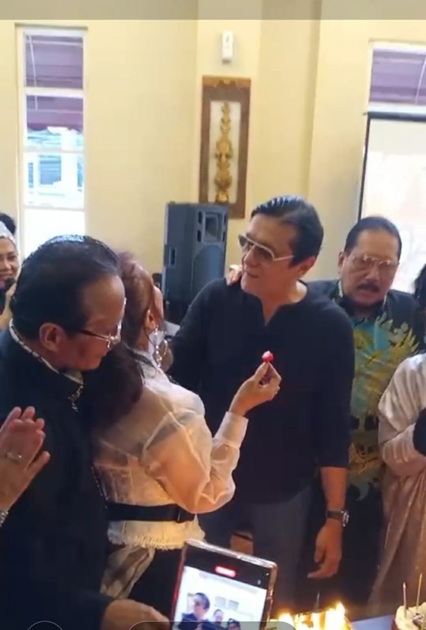 Di Hadiri Artis Artis Senior, Rani Ve Rayakan Ulang Tahun 