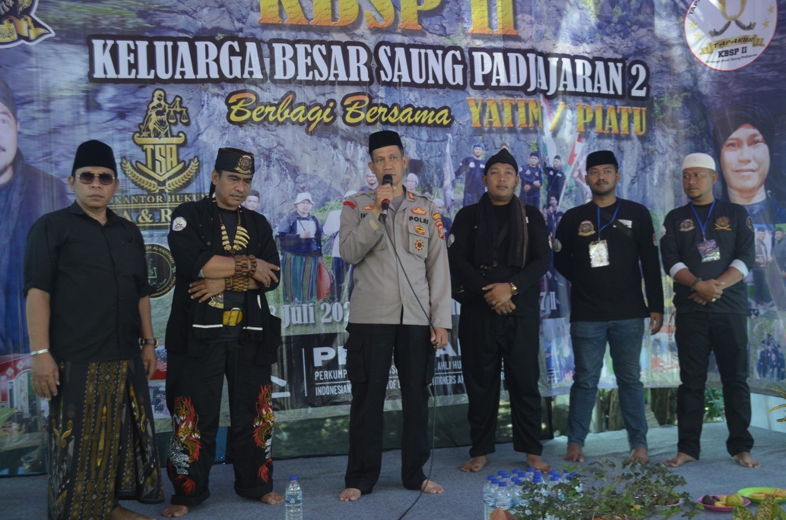 Kapolsek Sepatan AKP Ahyani Bersama Ketua Karang Taruna Feby Chrysandi Hadiri Kegiatan Santunan Anak Yatim Piatu Yang di Gelar KBSP II