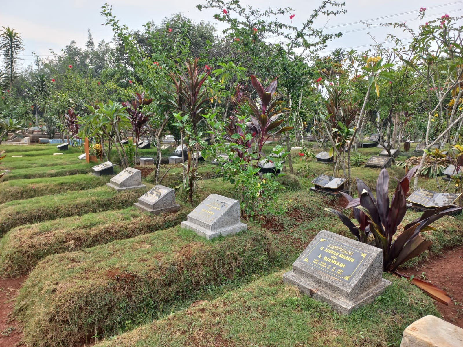 “DUHAI INDAHNYA PEMAKAMAN KAMI” Lika-Liku Perjuangan Pengadaan Lahan Pemakaman di Perumahan Telaga Kahuripan