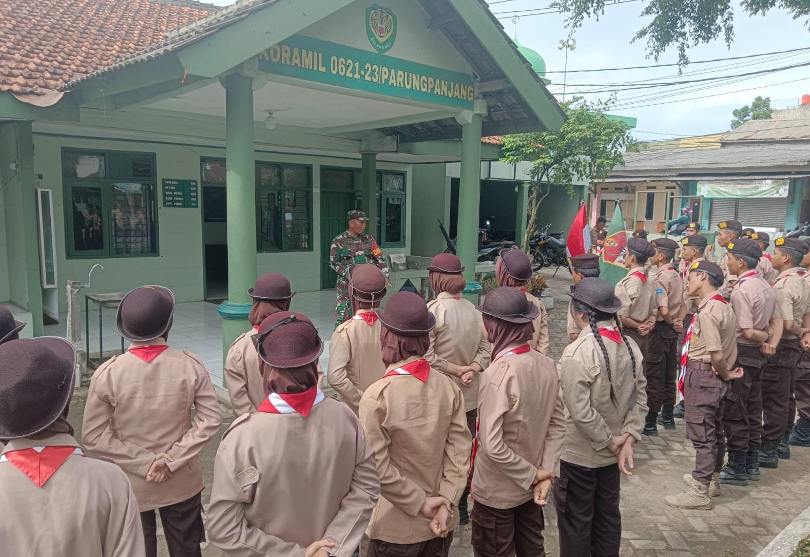 Danramil Parung Panjang Kapten INF Masrul Pimpin Apel Diklat Saka Wira Kartika