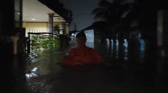 Banjir Melanda Kabupaten Karawang, Warga Terdampak