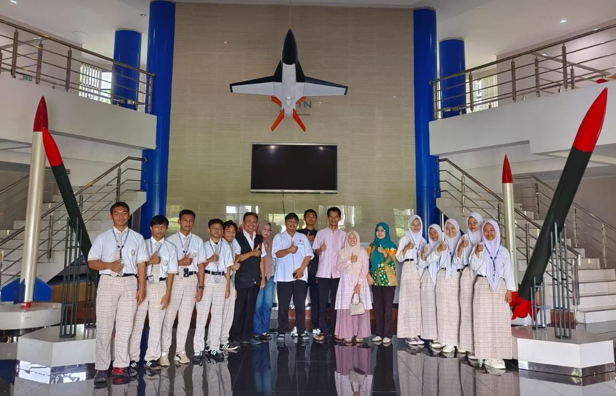 Pelatihan Kerja Lapangan Siswa Siswi SMA Plus Bina Trampil Tertuju Kepada BRIN Rumpin