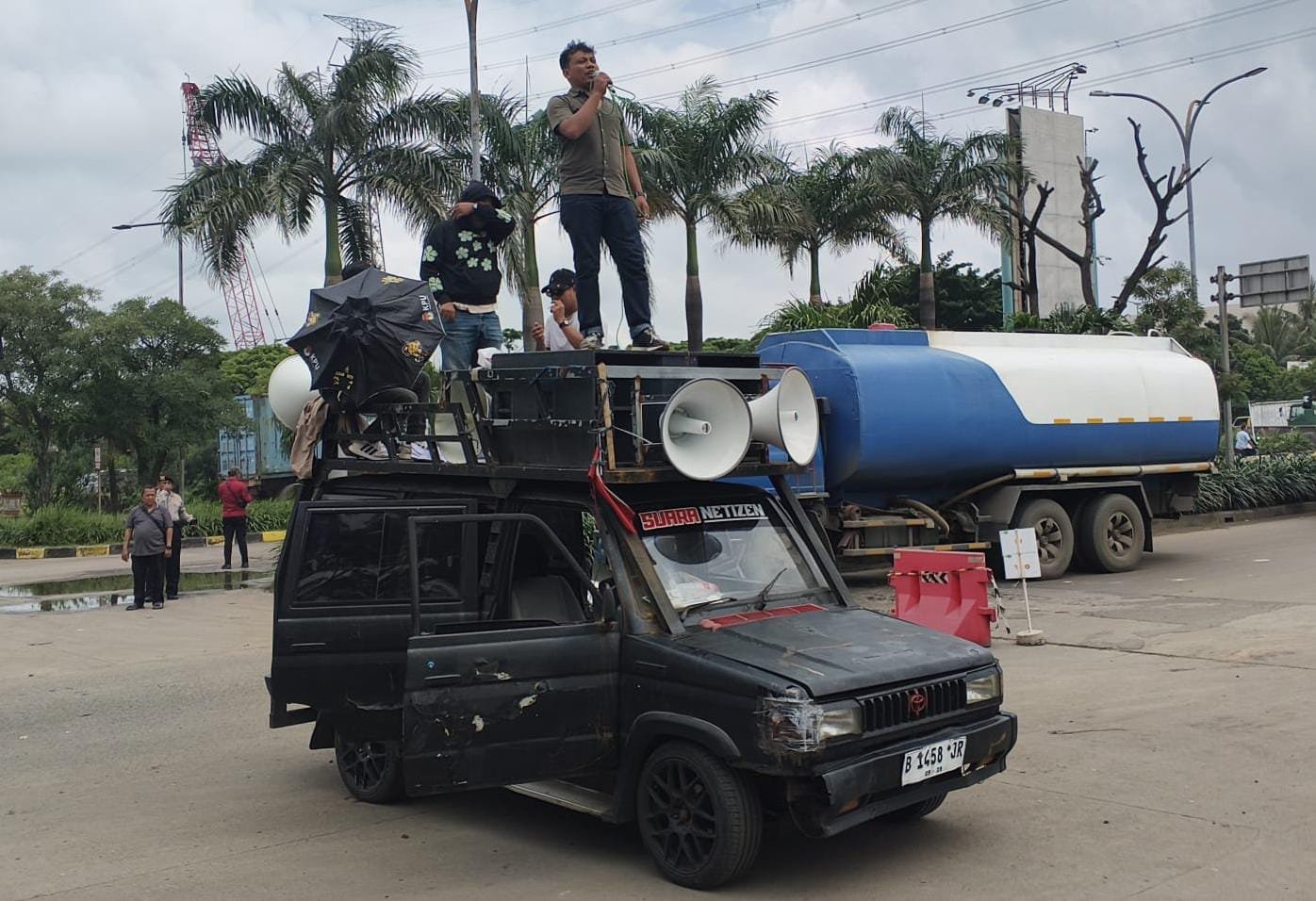 Tuntut Copot Dari Jabatannya, KMHN Kembali Unjuk Rasa Kantor Bea Cukai Marunda