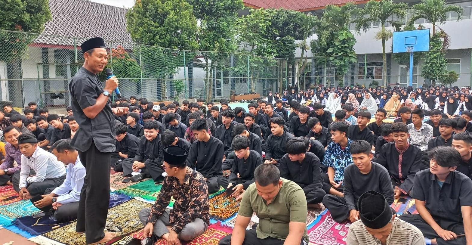 PESANTREN EKOLOGI, BUKTI NYATA JABAR MENCINTAI BUMI
