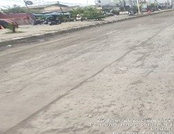 Jalan Raya Cilincing Berlumpur dan Licin Didepan PT Bogasari Lagoa