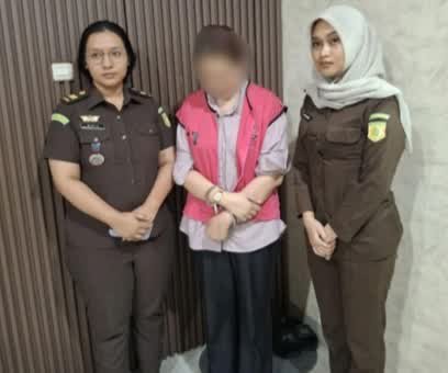Korupsi Pengadaan Mesin Jahit TA 2022-2024 Kejaksaan Negeri Jakarta Timur Tetapkan Kadis PPUKM Sebagai Tersangka