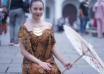 Tiara Setya Luwinanda, Perkenalkan Tarot Reader dari Depok Hingga Mancanegara