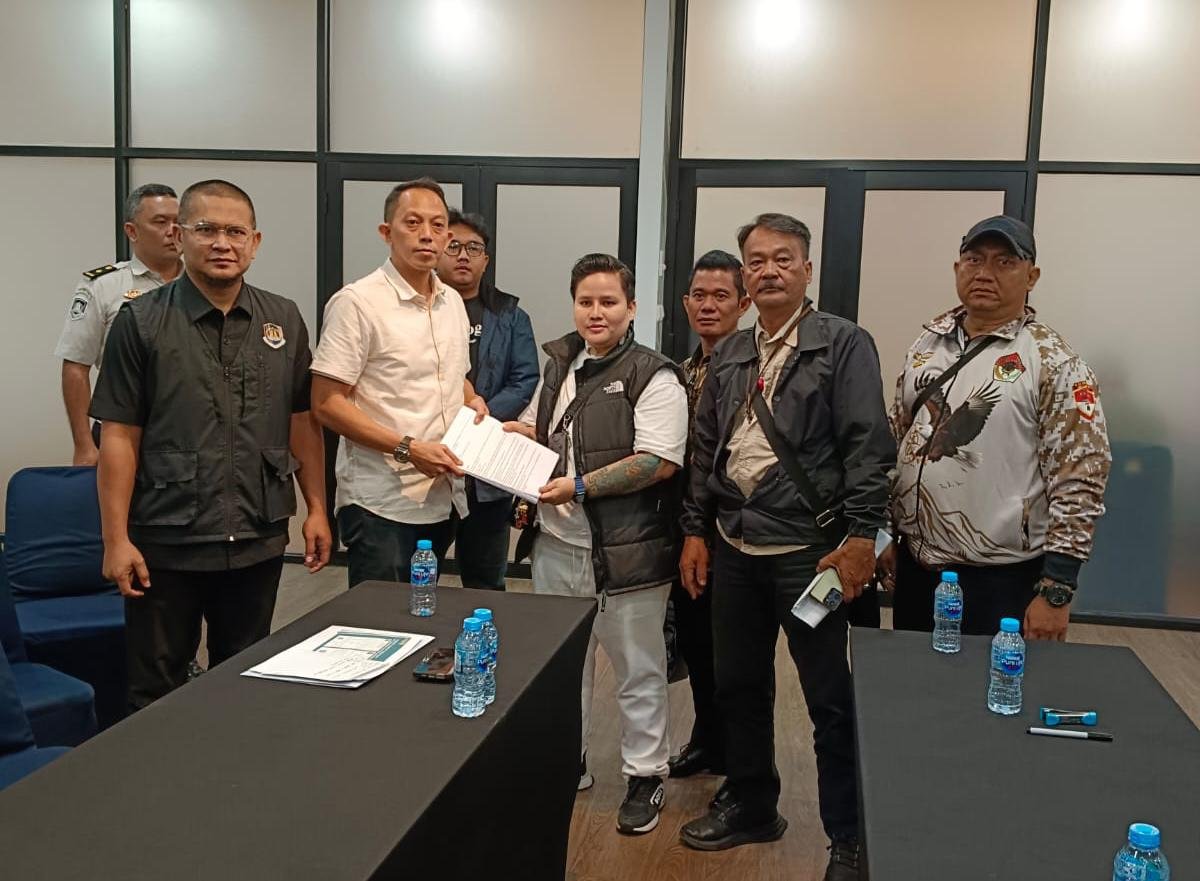Tim Elang Tiga Hambalang Mengawal sampai Selesai: Demo Di Kementrian Imipas, Masa Tuntutan Audit Penerbitan KITAS WNA