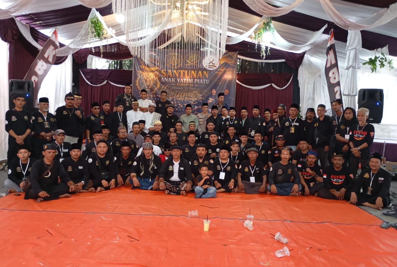 10 Muharam, Keluarga Besar Saung Pajajaran II Gelar Santunan Akbar  Anak Yatim