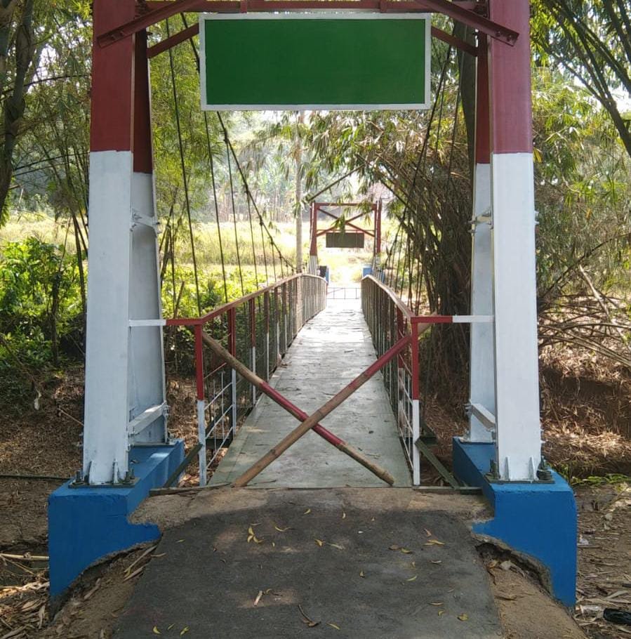 Tingkatkan Konektivitas Antardesa, Koramil 0621-23 Parungpanjang Bersama Warga Rampungkan Jembatan Perintis Garuda Tahap VI