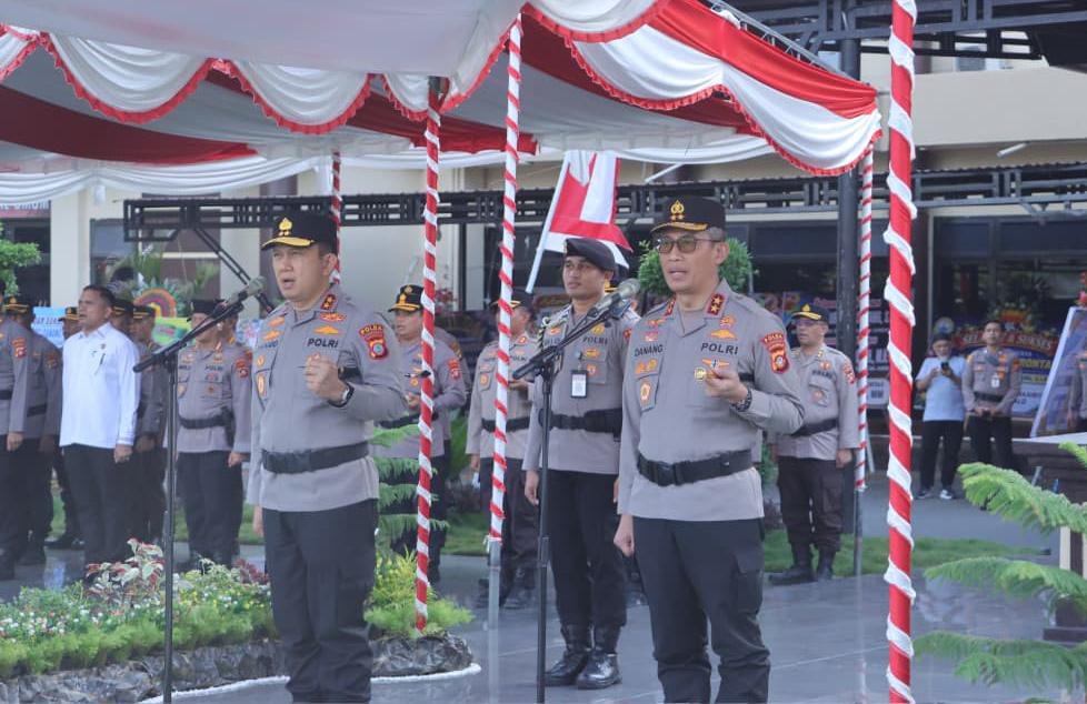 Welcome and Farewell Parade, Irjen Pol Nurworo Danang Terima Pataka Polda Gorontalo