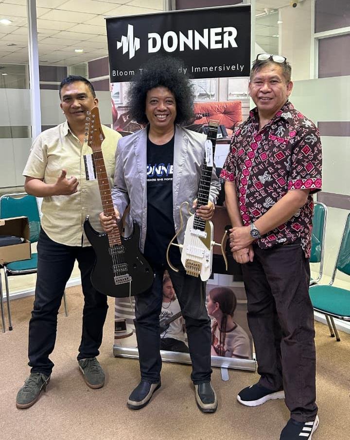 Gitaris Virtuoso Puguh Kribo Resmi Jalin Kerja Sama Endorsement dengan Donner, Perkuat Kolaborasi Musisi Indonesia dan Brand Instrumen Global