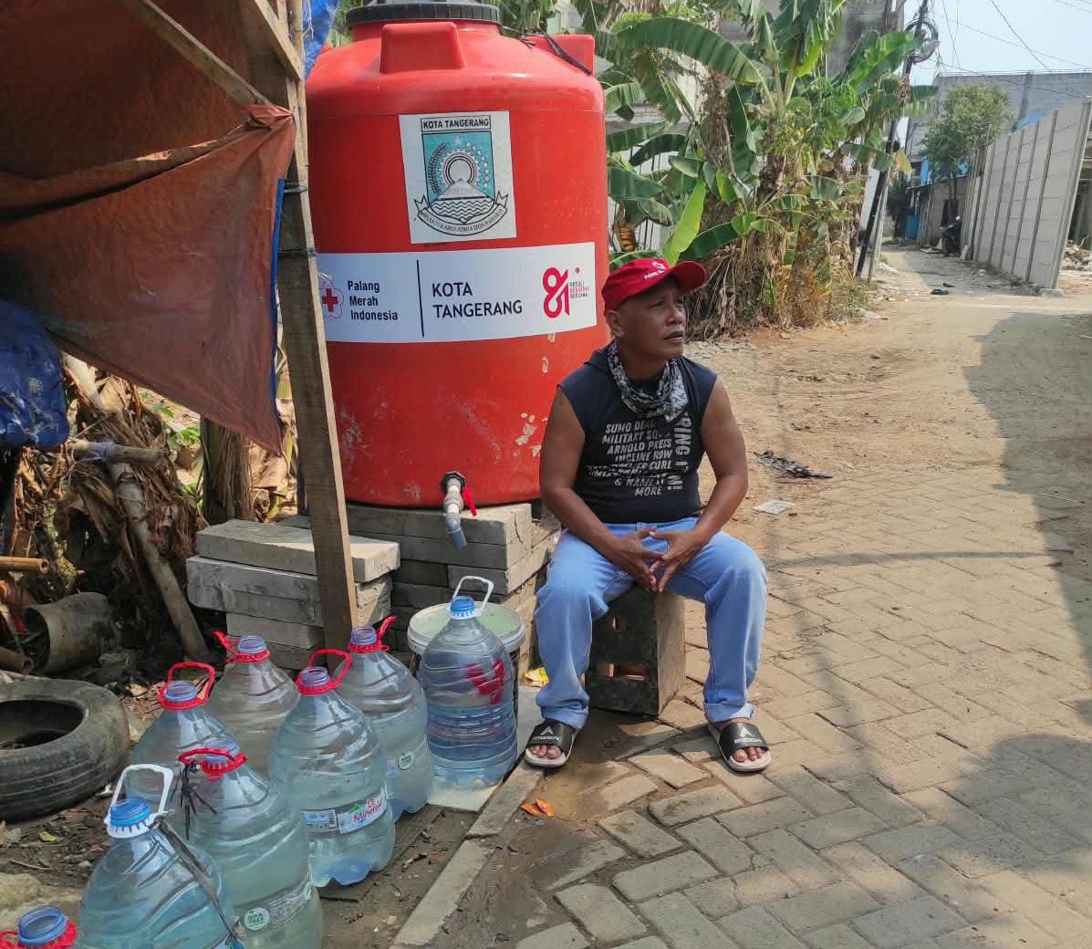 Mumu Rohimu dan Cerita Kemanusiaan di Tiap Tetes Air Bersih Pinang
